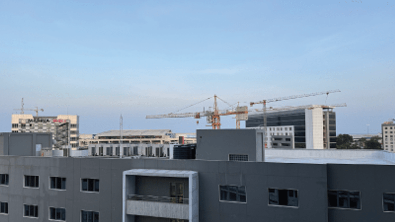 Site Risk Survey Construction on an office block roof
